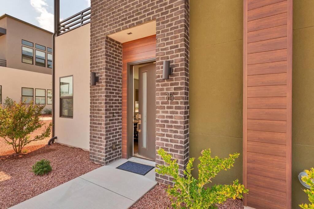 Villa #15 PET FRIENDLY! YEAR ROUND HEATED POOL&HOT TUB! Upper Patios! St. George Esterno foto